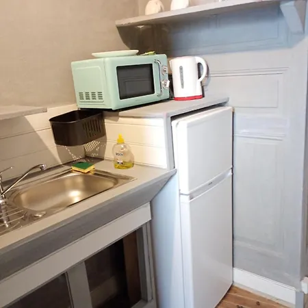 Apartman Acacia - Center - Free Parking - Self-check-in Thiers